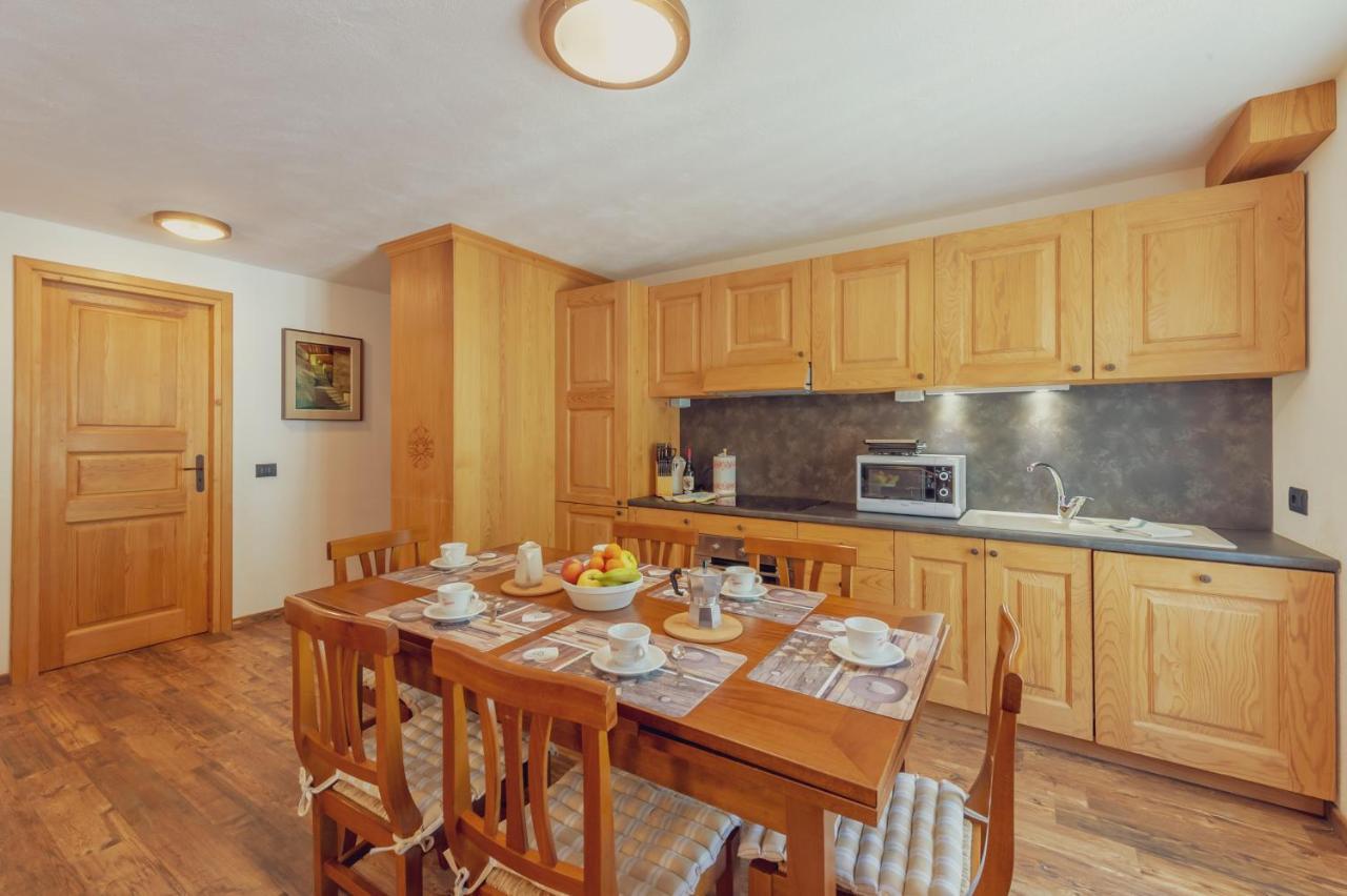 Casa Jasmine - Cir Vda Courmayeur 0154 Eksteriør bilde